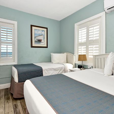 Shoreline Suites & Cabana Cottages - Beachfront Daytona Beach Exterior photo